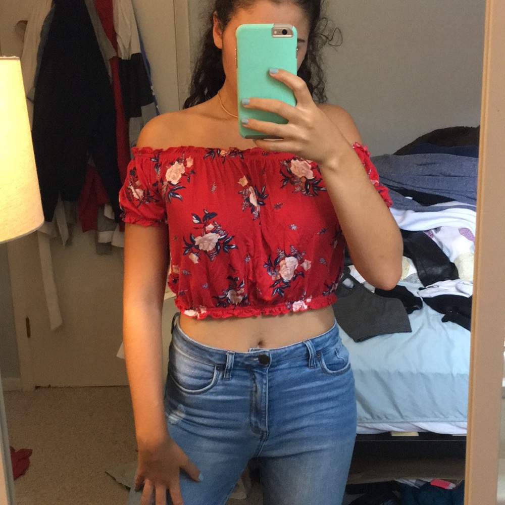 Red crop top